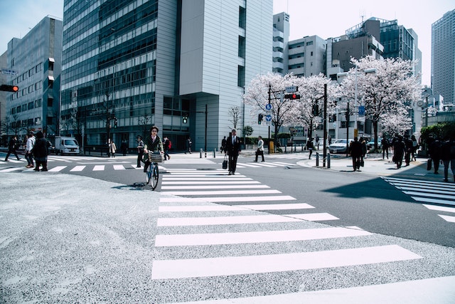 佳木斯为何勤工俭学对在日本的留学生的职业生涯至关重要？